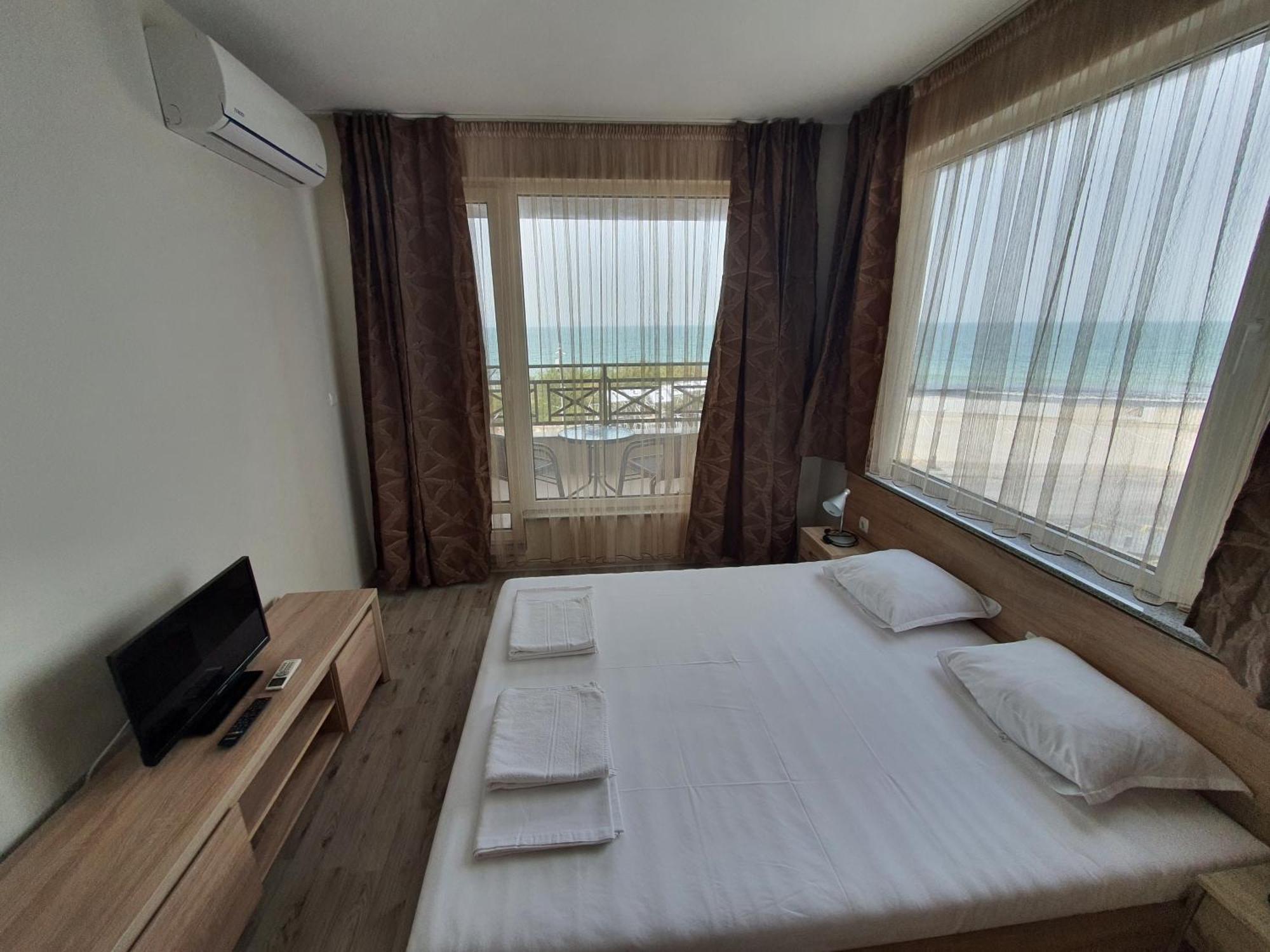 Таня 11 Lägenhet Pomorie Exteriör bild